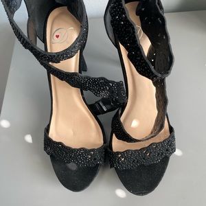 Women high heels size 11